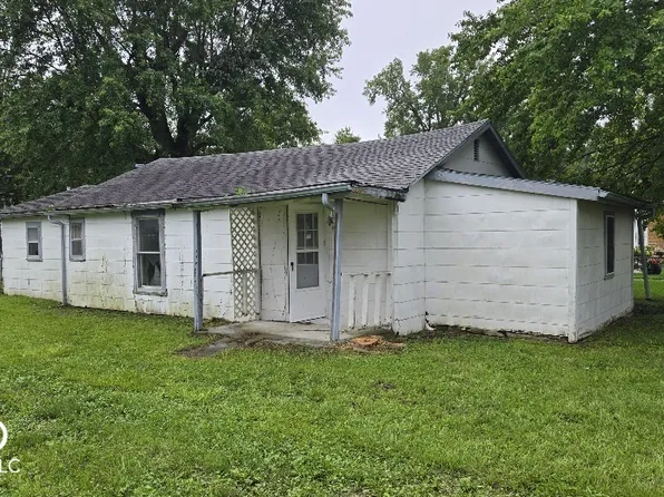 1110 Lincoln St, Shelbyville, IN 46176
