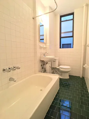 Rented by Bohemia Realty Group | media 9