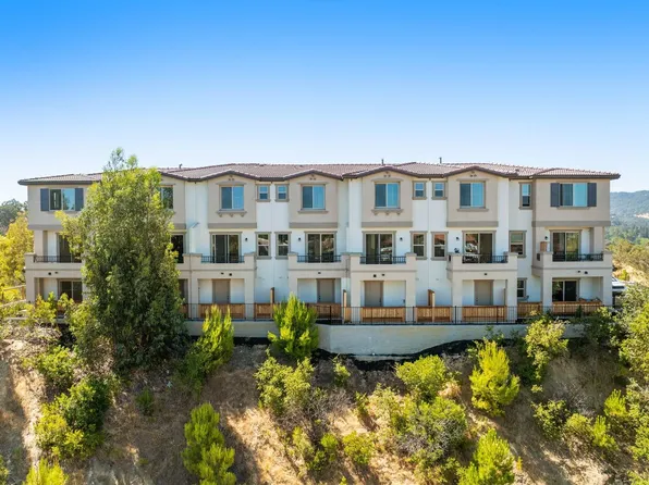 521 Laurel Knoll Ct, Martinez, CA 94553