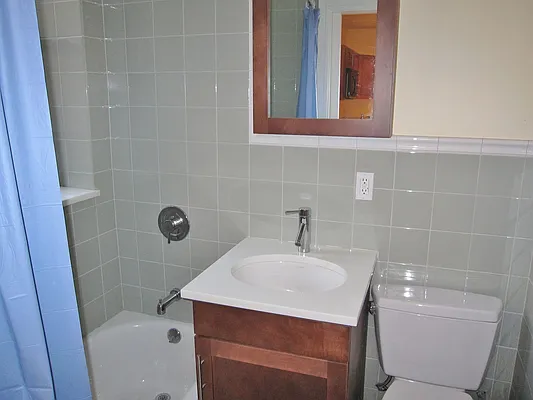 Rented by Julianna Realty Corp | media 8