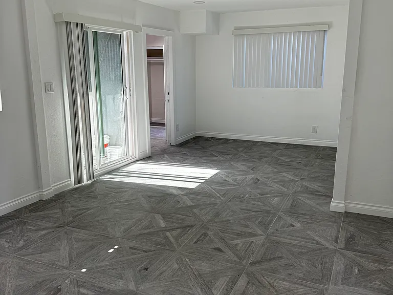 5030 Etiwanda Ave — Photo 11