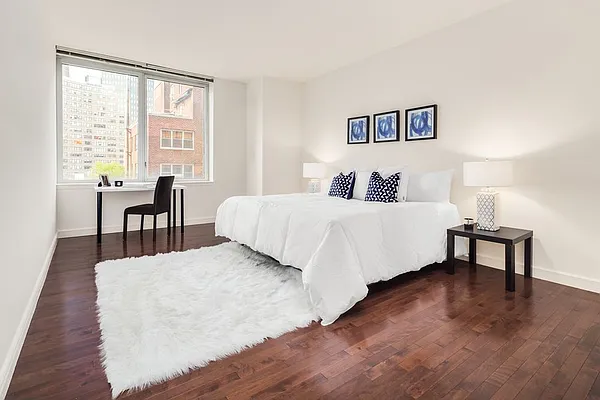 Sold by Triplemint | media 20