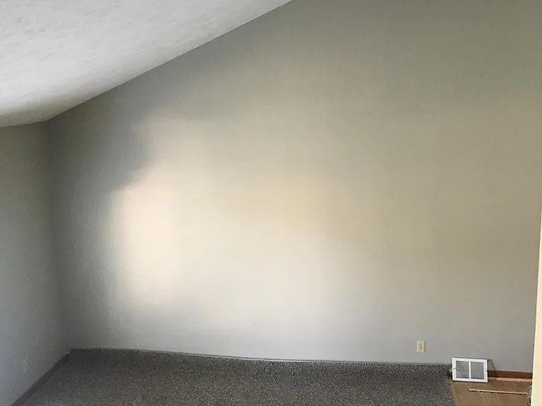 13537 Valley St — Photo 6