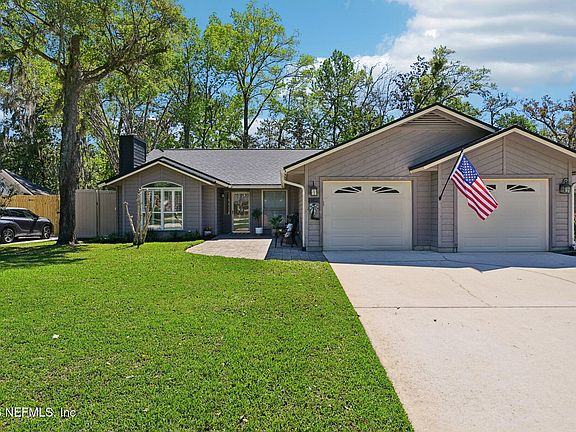 2nd image of 1785 CASTILLE Drive