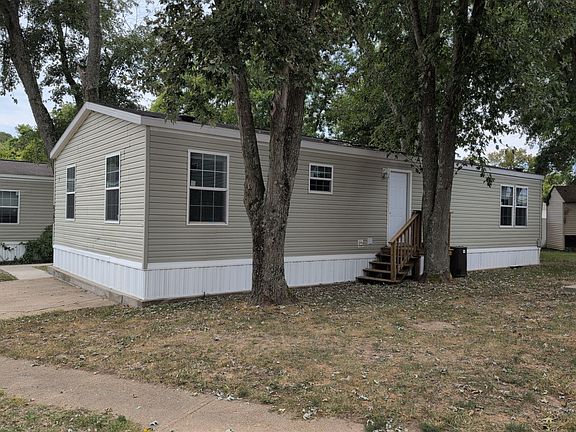 2nd image of 6393 Daisy Ln #84
