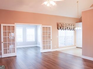 401 Myrtle Ct, Loganville, GA 30052