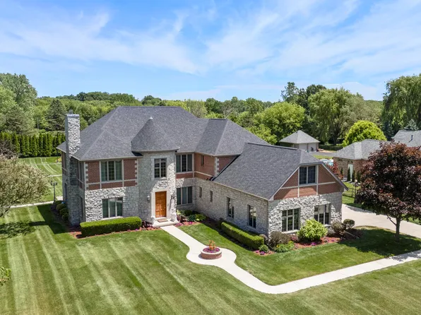 3315 Stonebrooke Ln, Maumee, OH 43537
