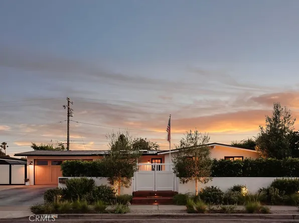271 Camellia Ln, Costa Mesa, CA 92627