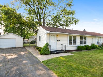 8928 S Ryan Rd, Hometown, IL, 60456