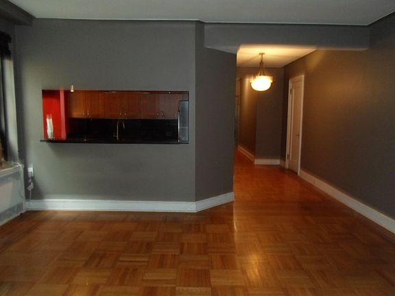 2nd image of 590 W End Ave APT 5F