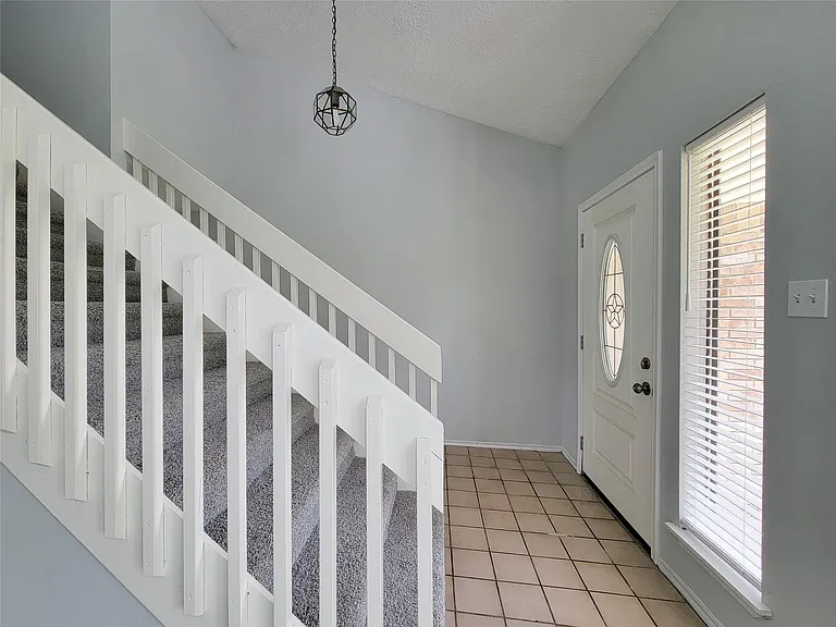 1454 Plumwood Dr — Photo 5