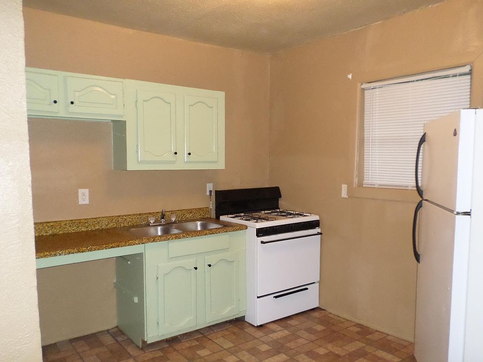 1st image of 1016 Sunglo Dr #S