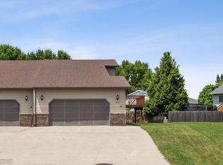 2721 34th Ave S, Fargo, ND 58104