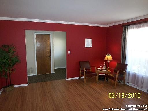 3rd image of 15710 Creekside St