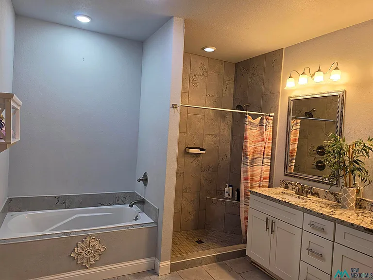 208 Nonpareil — Photo 13