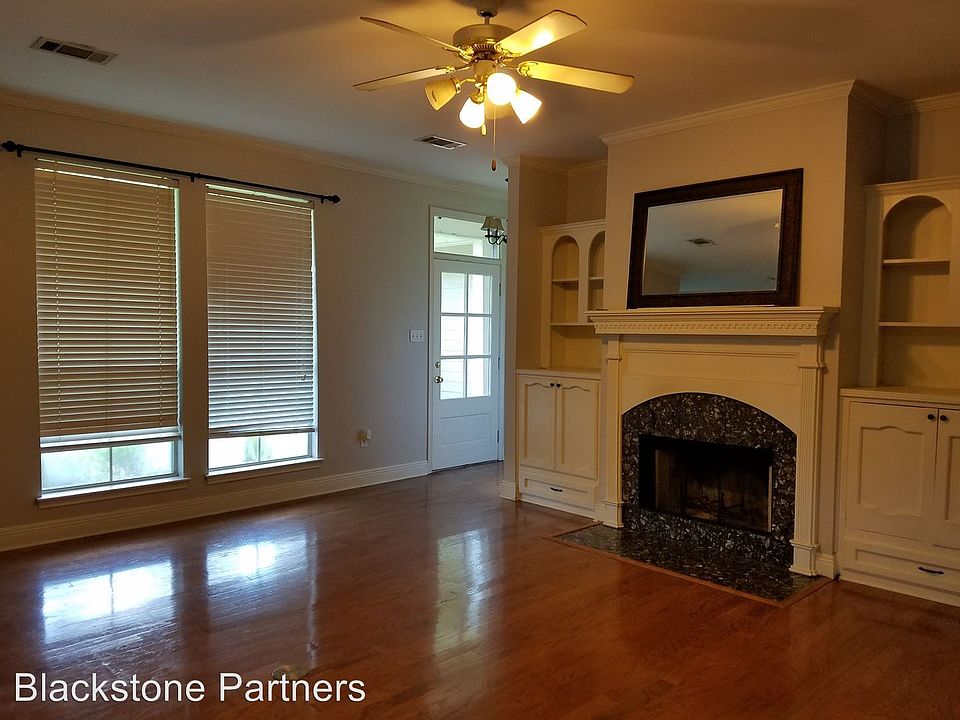 2nd image of 18573 Lake Iris Ave