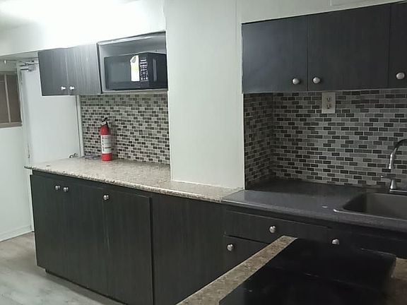 5th image of 571 Danforth Rd #Basement