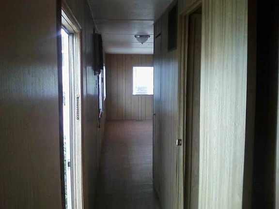 km 46 hallway
