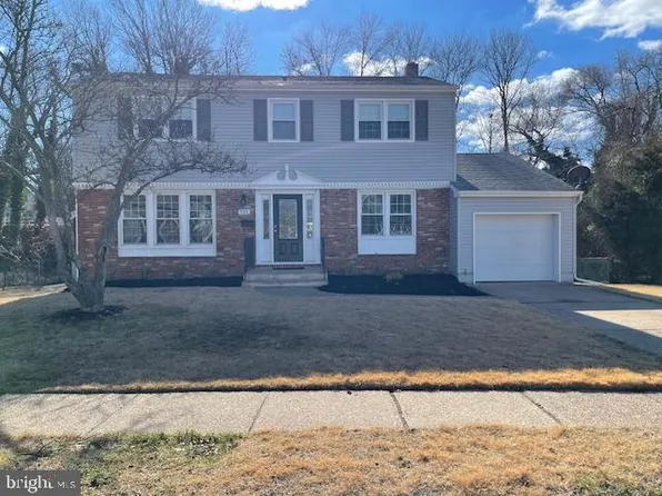 721 Sunset Dr, Somerdale, NJ 08083