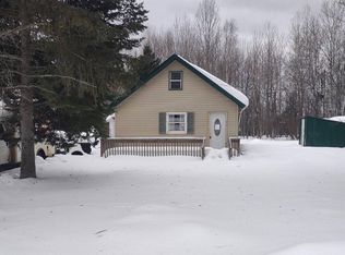 104 Maple St, Lanse, MI 49946