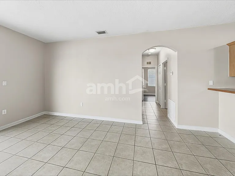 810 Dunkirk Ave NW — Photo 7
