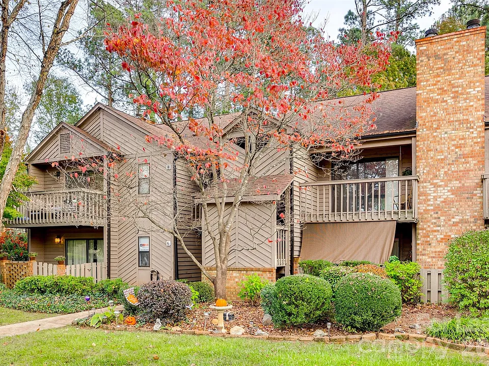 4158 Charlotte Hwy #F