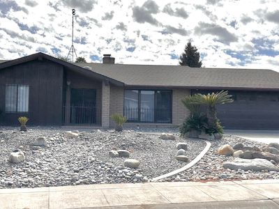 3227 W Pryor Avenue, Visalia, CA, 93277