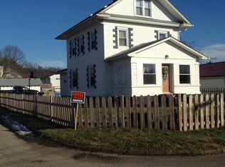 1123 Virginia St, Ravenswood, WV 26164