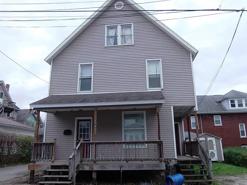 4 Division St photo 1