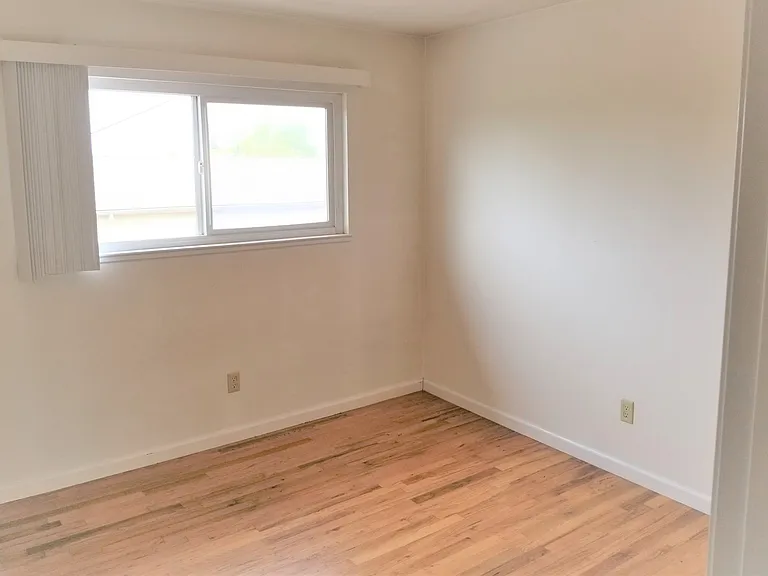 1625 Woolsey St #1 — Photo 8