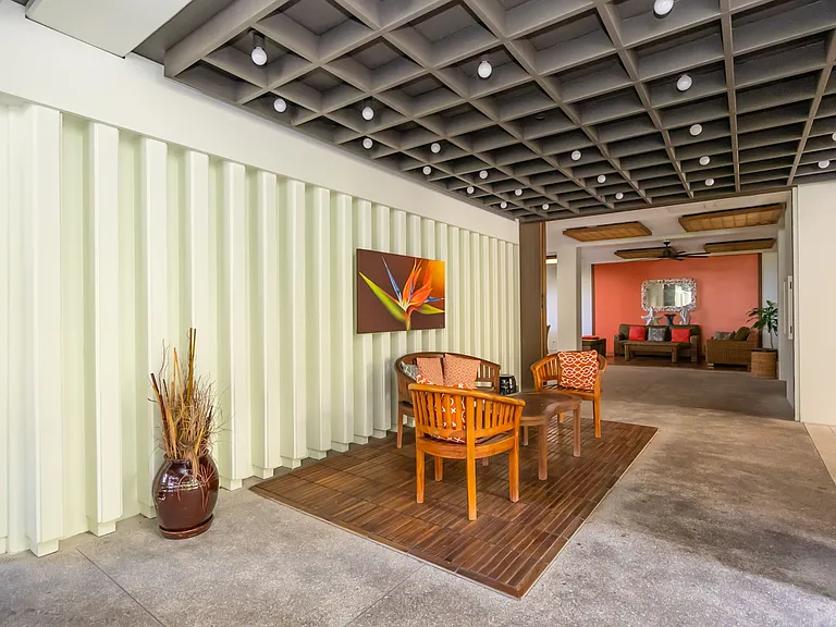 521 Hahaione St #2/2L — Photo 59