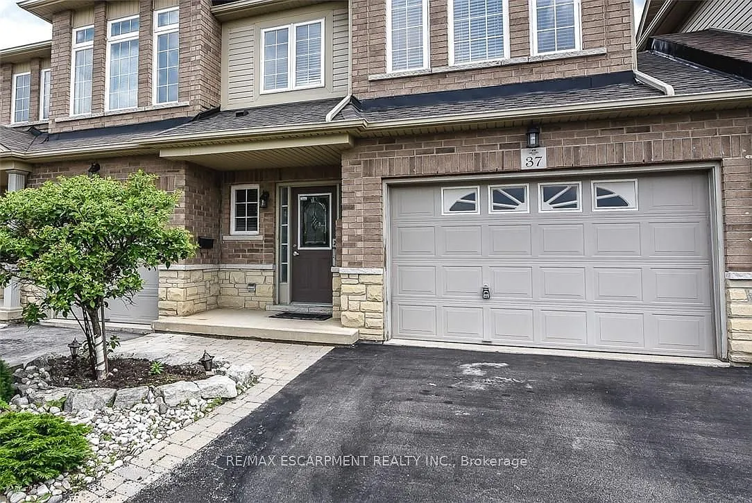 3 bed, $2,800 — Photo 3