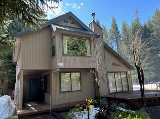 20924 Calgary Dr, Crescent Lake, OR 97733