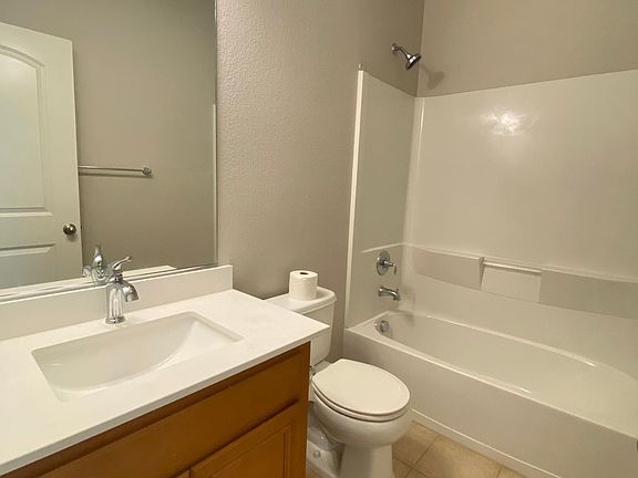 5th image of 230 Cogburn Cir