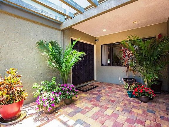 3rd image of 13603 Twin Lakes Ln