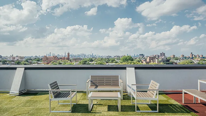 Rented by Nooklyn NYC LLC | media 76