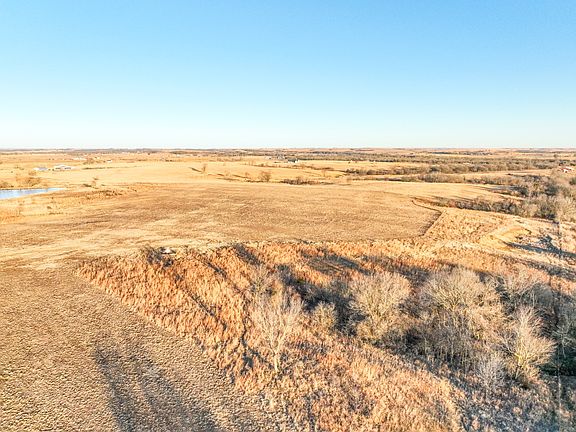 4th image of 4080 North Rd