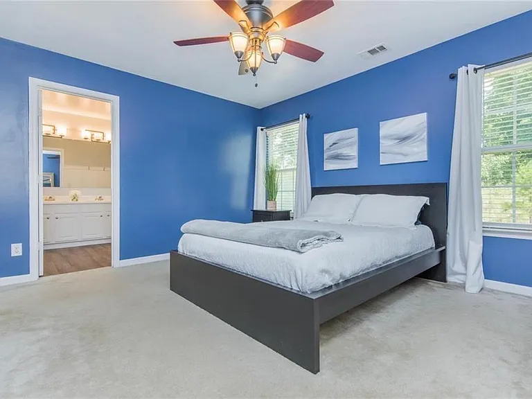 519 Windstone Trl — Photo 11