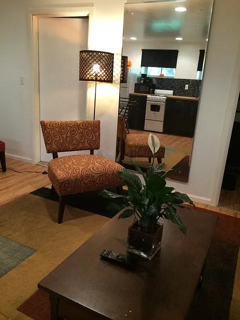 2 bed, $1,950 — Photo 2