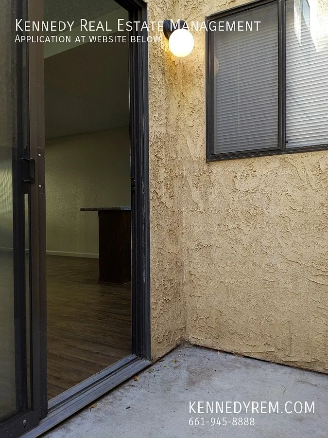 Commuter Friendly and Renovated. 2 BR. 3D Tour Below. — Photo 4