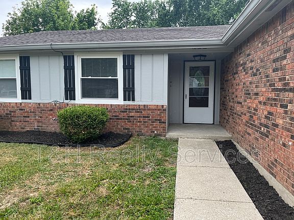 3rd image of 5719 Yucatan Dr