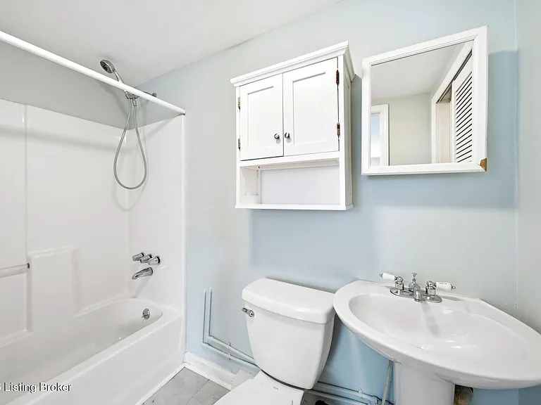 1049 Dixon Ave #2 — Photo 15
