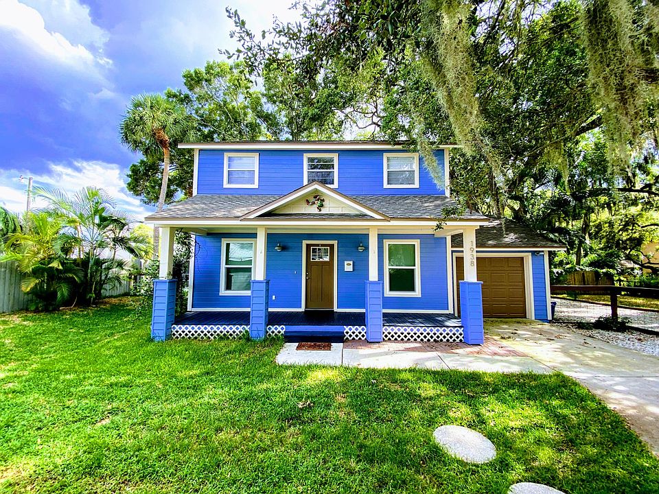 Welcome home to 1938 7th Street, Sarasota FL 34236