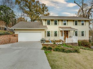 6753 Moss Lake Dr, Hixson, TN 37343