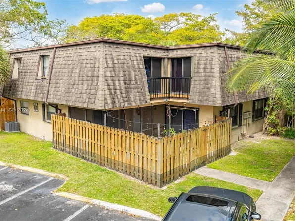 14209 SW 94th Circle Ln APT 103-7, Miami, FL 33186