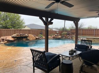 5972 Canyon Rd, Sanger, TX 76266