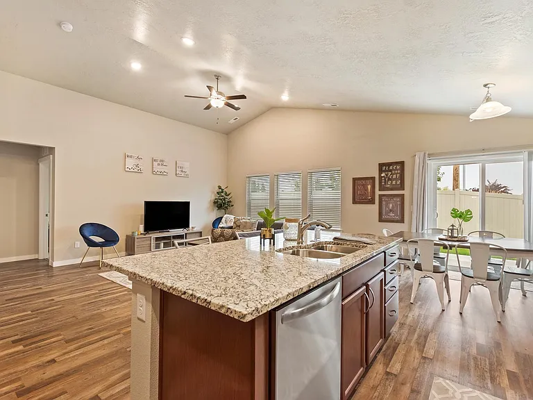 17893 Sunset Ridge Ave — Photo 21
