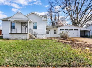 419 Park Dr, Bethalto, IL 62010