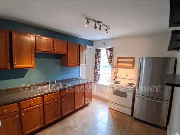 108 Banning St Unit 2, Thunder Bay, ON P7B 3H9