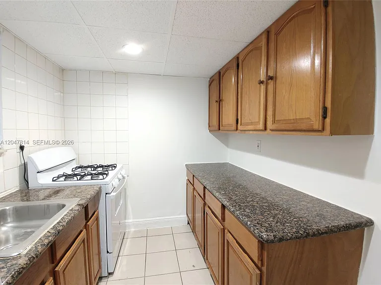1265 W 24th St #108 — Photo 17